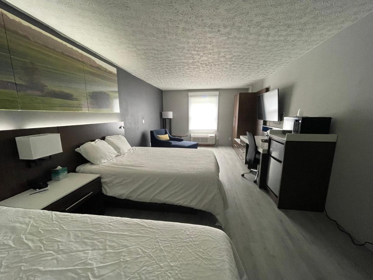 Luxor Inn & Suites, A Travelodge By Wyndham Elkins Eksteriør billede