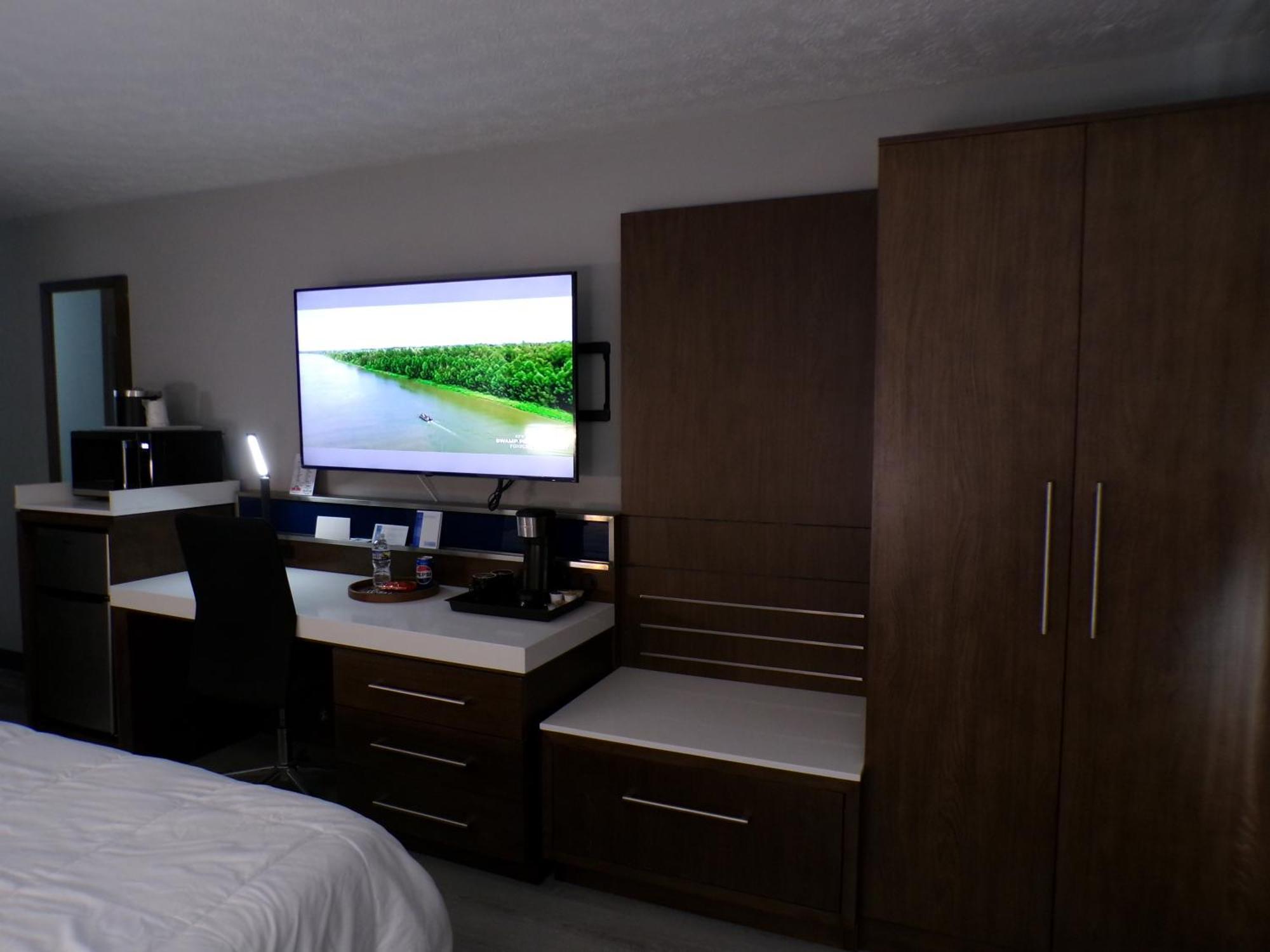 Luxor Inn & Suites, A Travelodge By Wyndham Elkins Eksteriør billede