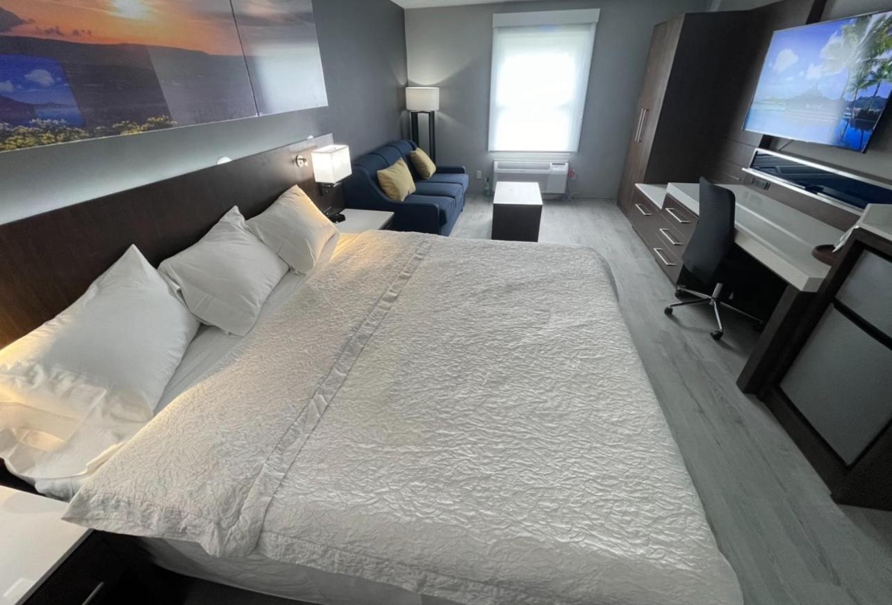Luxor Inn & Suites, A Travelodge By Wyndham Elkins Eksteriør billede