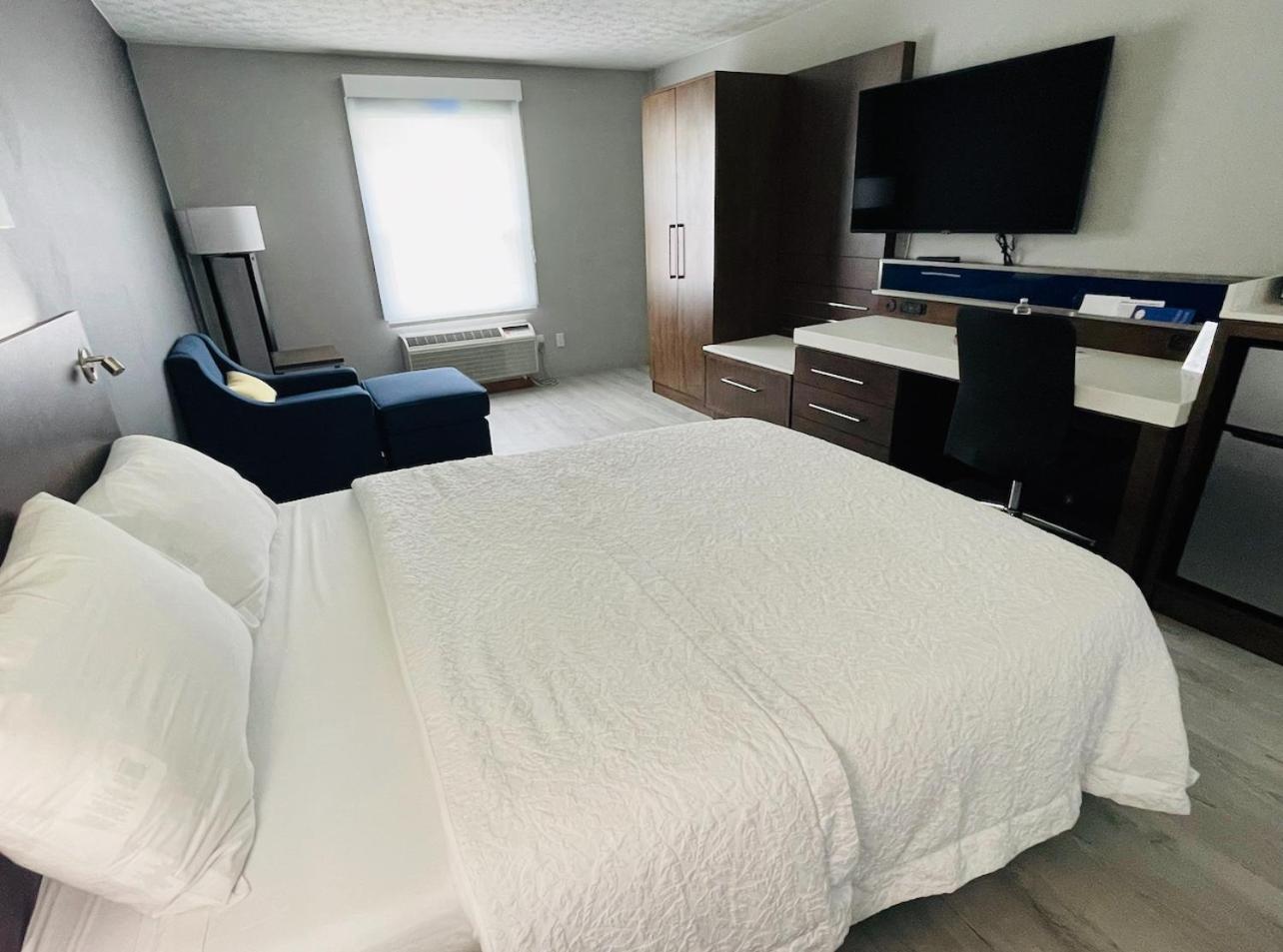Luxor Inn & Suites, A Travelodge By Wyndham Elkins Eksteriør billede