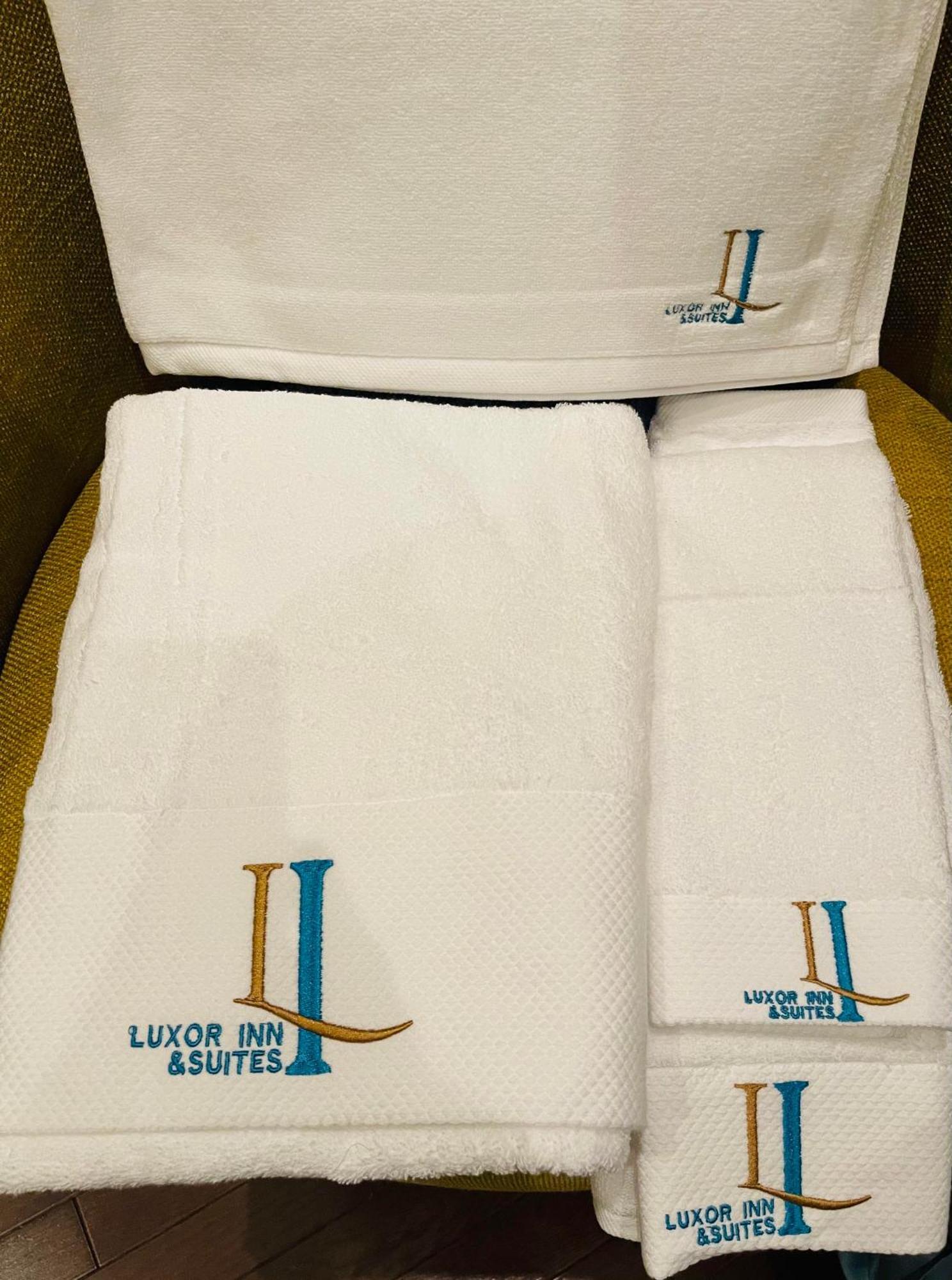 Luxor Inn & Suites, A Travelodge By Wyndham Elkins Eksteriør billede